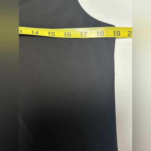 Anne Klein V-Neck Sleeveless Top Size Medium - Picture 4 of 6